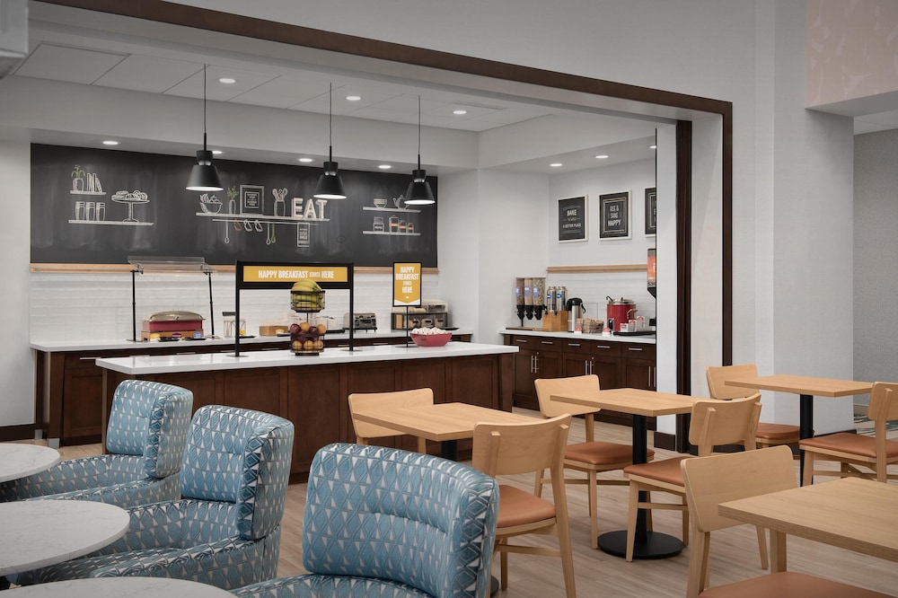 Hampton Inn & Suites Walterboro - photo 41
