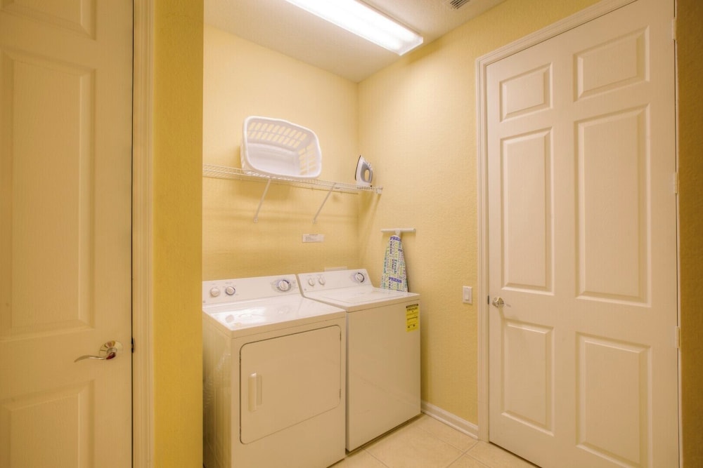 Lovely Third floor Vista Cay Resort Condo - photo 18