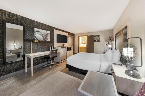 Days Inn by Wyndham Reno South - photo 33