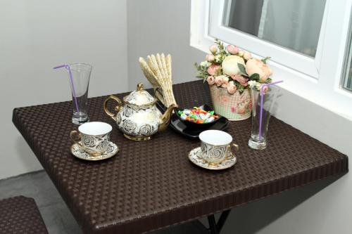 Georgian Hosts Tbilisi