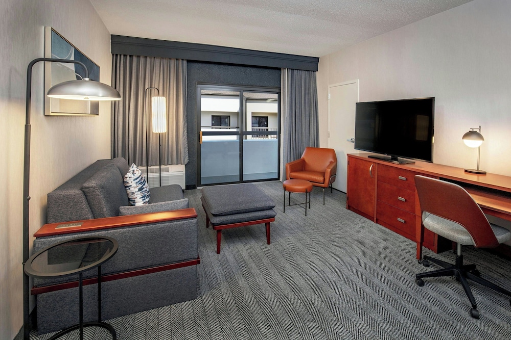 Courtyard by Marriott Boston Andover - photo 20