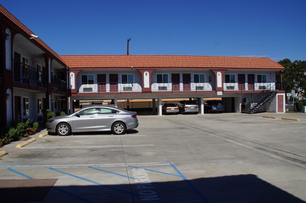 Beach Inn Motel - photo 18