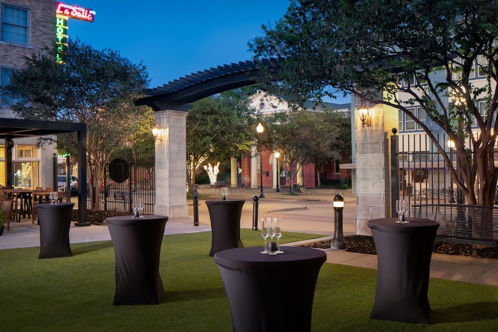 LaSalle Boutique Hotel - photo 40