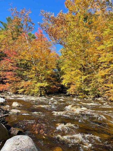 Twin Creeks Waterfront Catskills Retreat — hotel in Ellenville