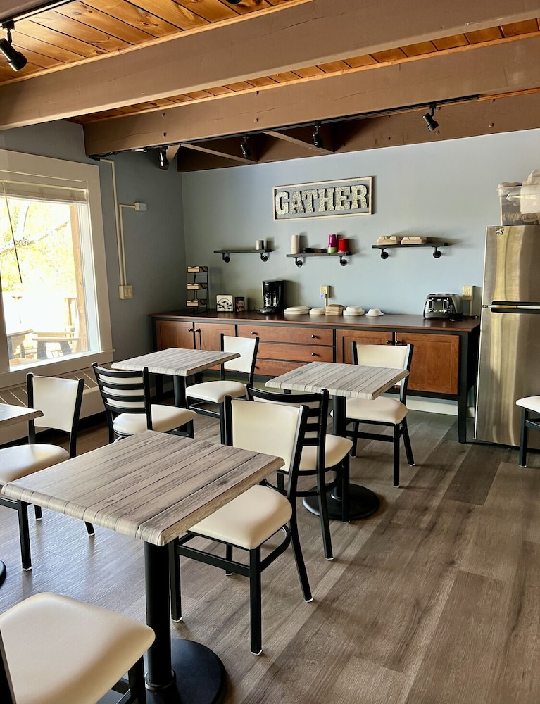 Aerie Inn of Vermont - photo 4