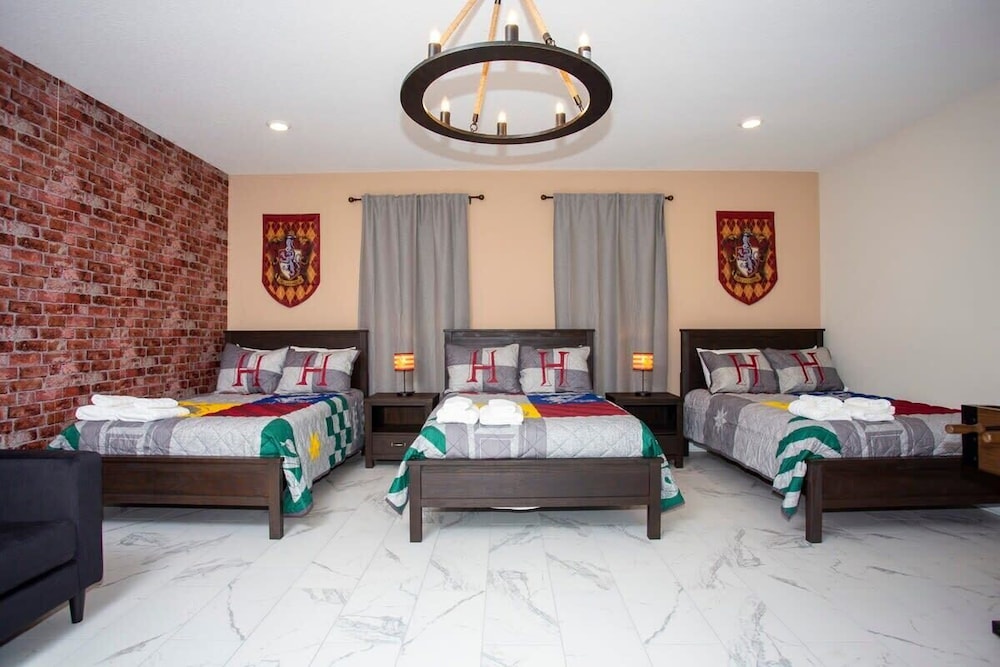 Fantastic Eight Bedrooms SF w Screened Pool at Storey Lake Resort 2887 - photo 23
