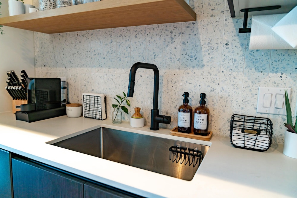 Austin Condo Hotel - photo 305