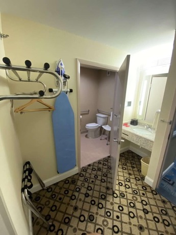 Baymont by Wyndham College Park Atlanta Airport South - photo 15