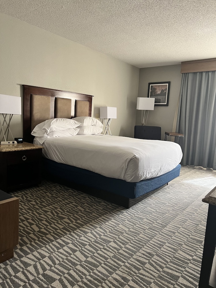 DoubleTree By Hilton Hotel Augusta - photo 21