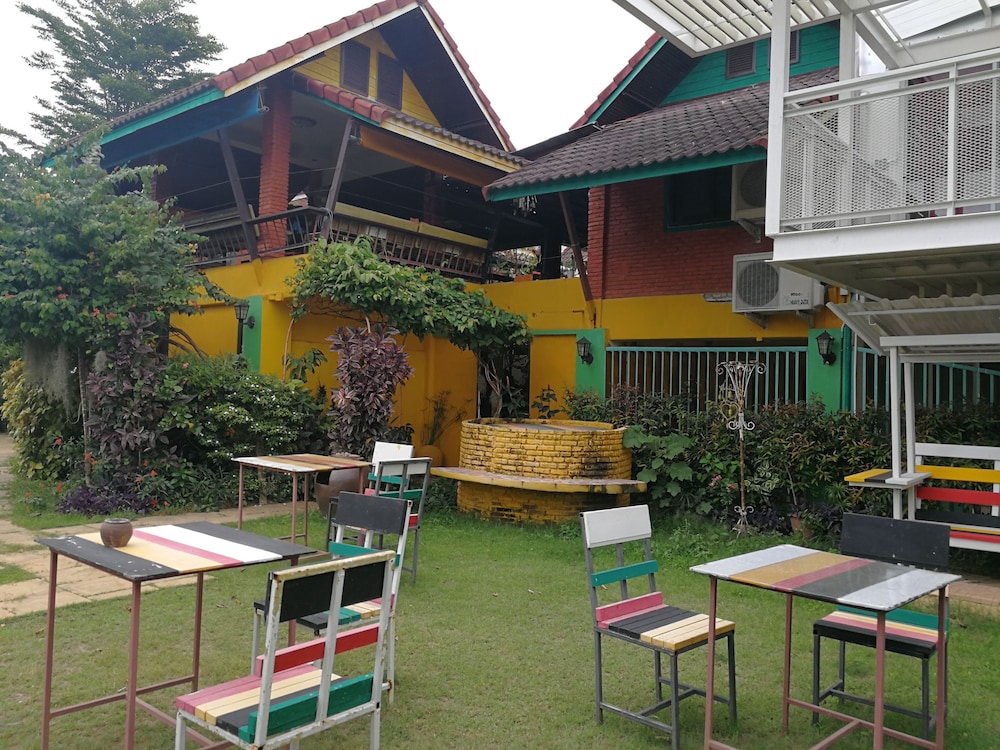 Frontier Homestel in Suan Phueng, Thailand