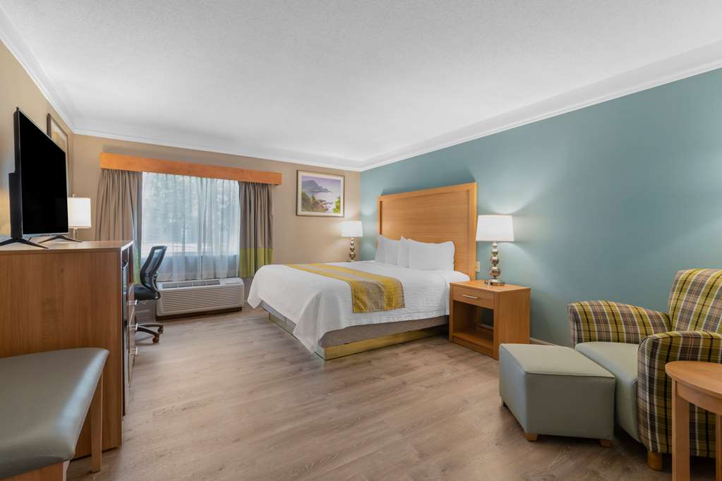 Best Western PLUS Executive Court Inn & Conference Center - photo 17