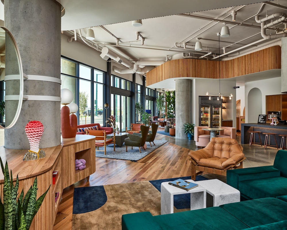 Catbird Hotel - photo 2