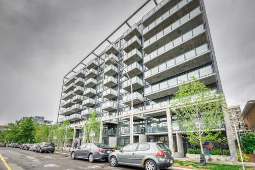 Kensington Suite 2bed & 1bath — 4-Star Luxury Hotel in Calgary, Canada