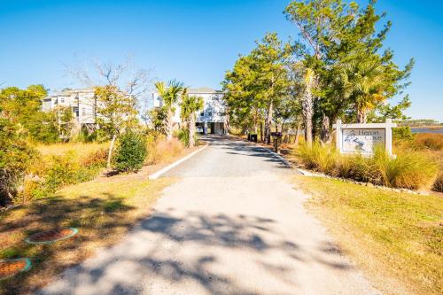 Intracoastal Views by Oak Island Accommodations - photo 15