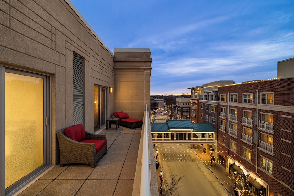 Hotel Indigo Naperville Riverwalk by IHG - photo 28