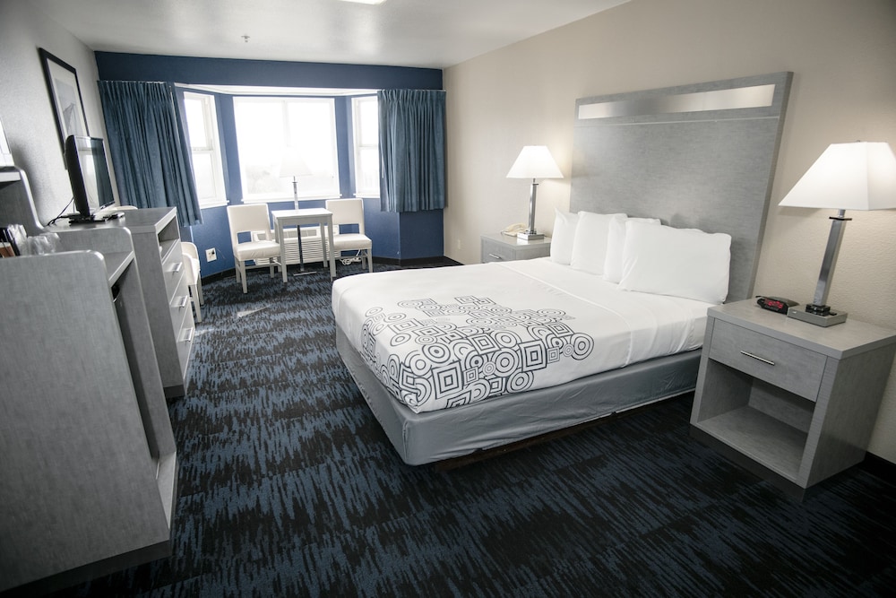 Anchor Beach Inn - photo 5