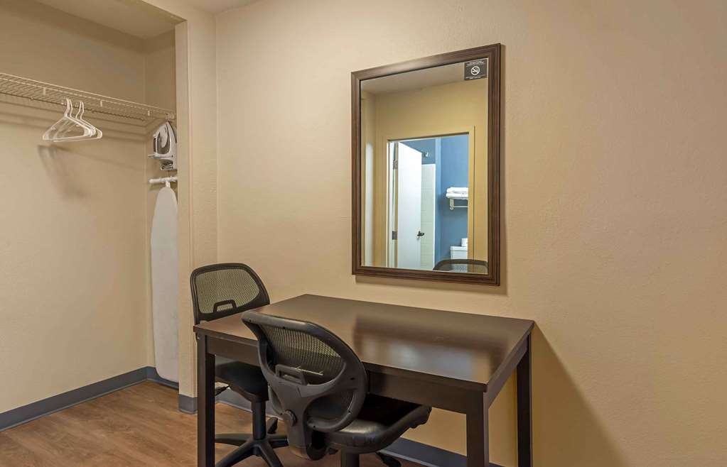Extended Stay America Suites North Chesterfield Arboretum - photo 40