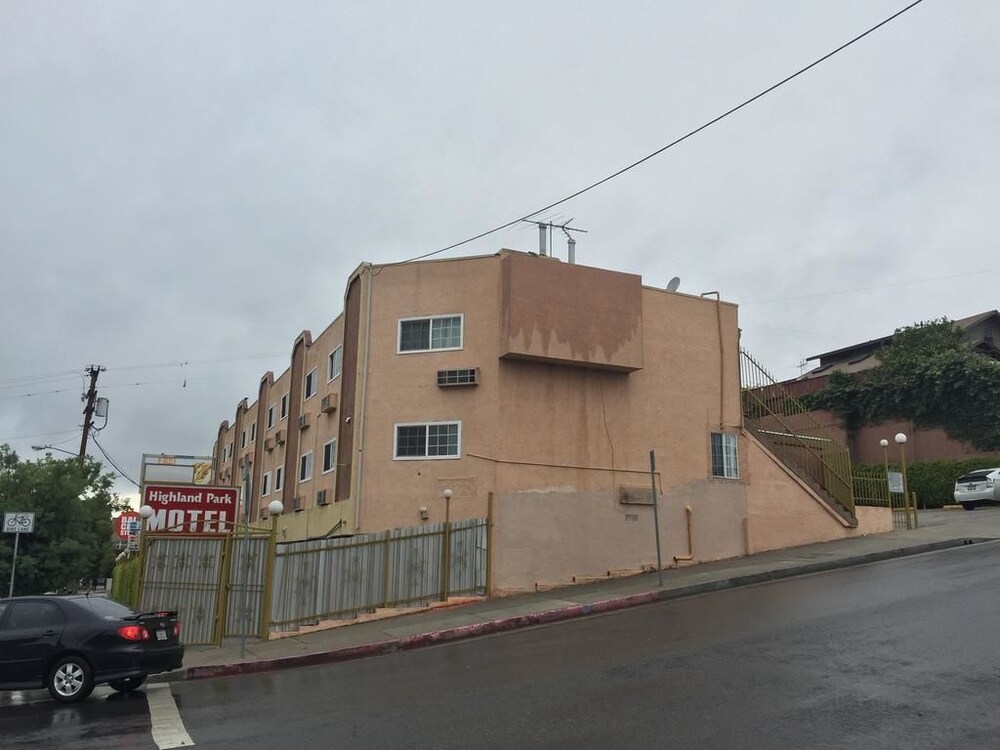 Highland Park Motel - photo 19