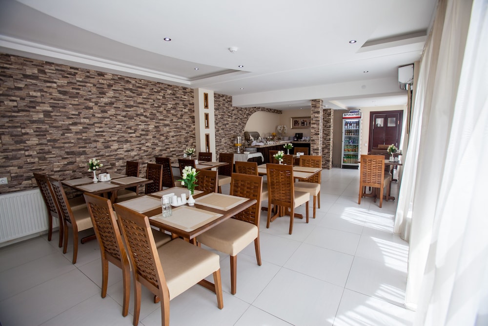 מזון ומשקאות