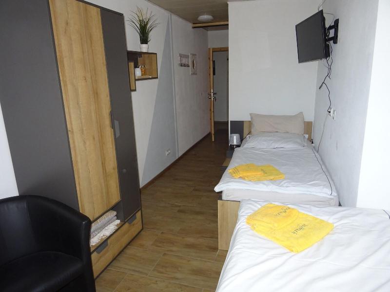 Pension und Gästehaus Paffrath — 4-Star Luxury Hotel in Buttstaedt, Germany