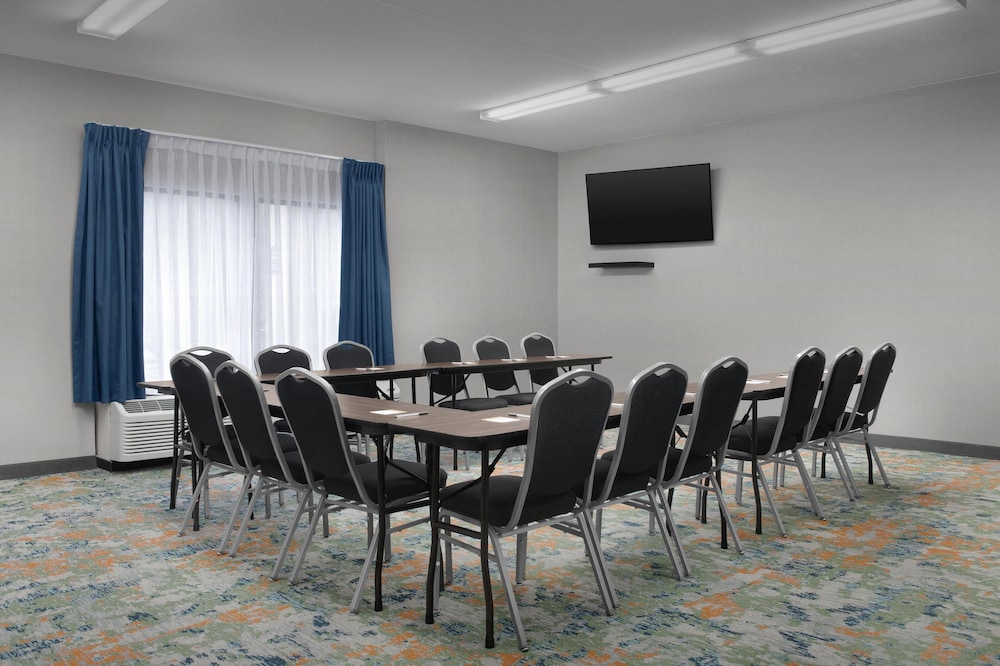 Hampton Inn Pittsburgh Greentree - photo 25
