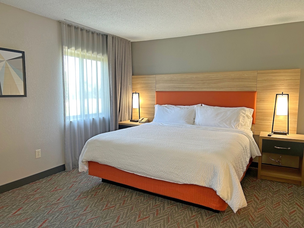 Candlewood Suites Indianapolis Downtown Medical District by IHG - photo 13