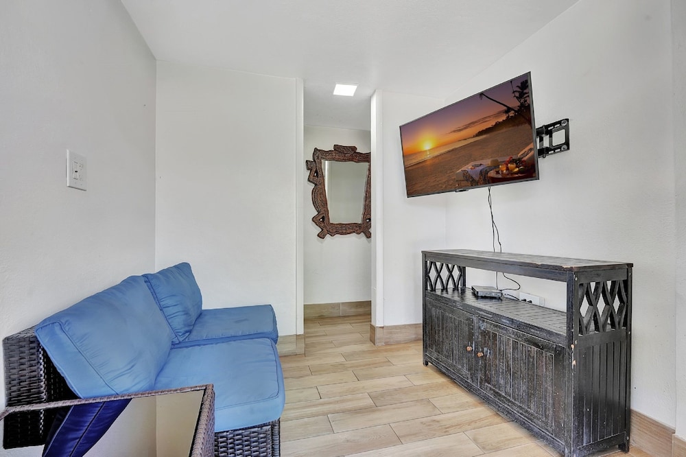 Ocean Manor Beach Hotel - photo 120