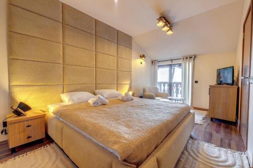 Luxury 1BD Retreat in Grand Resort Pamporovo by Flat Manаger in Unknown City, Bulgaria