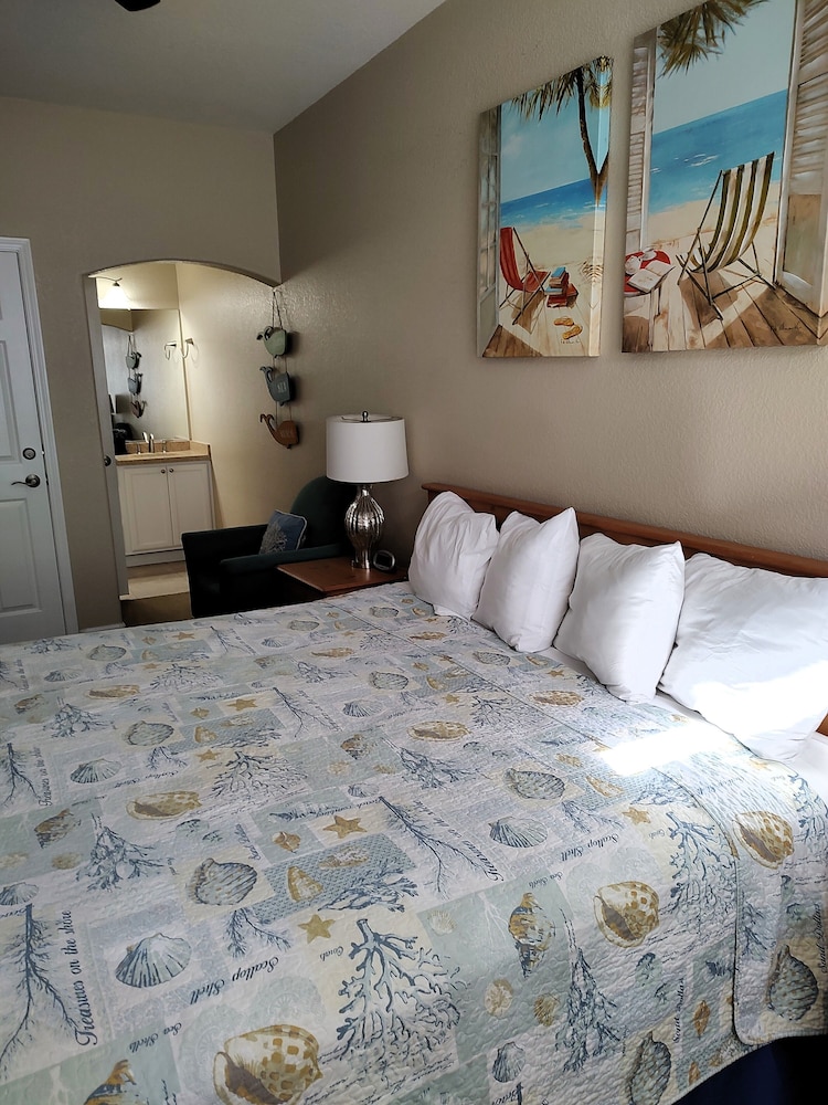 Pacific Plaza Hotel - photo 56