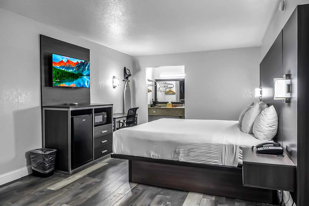 SureStay Hotel by Best Western Oklahoma City West - photo 9