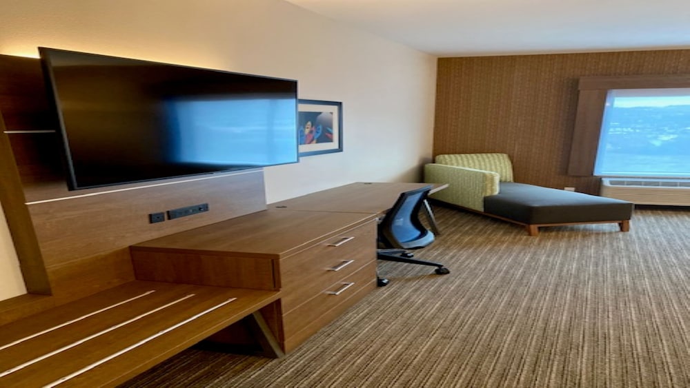 Holiday Inn Express & Suites The Dalles by IHG - photo 12