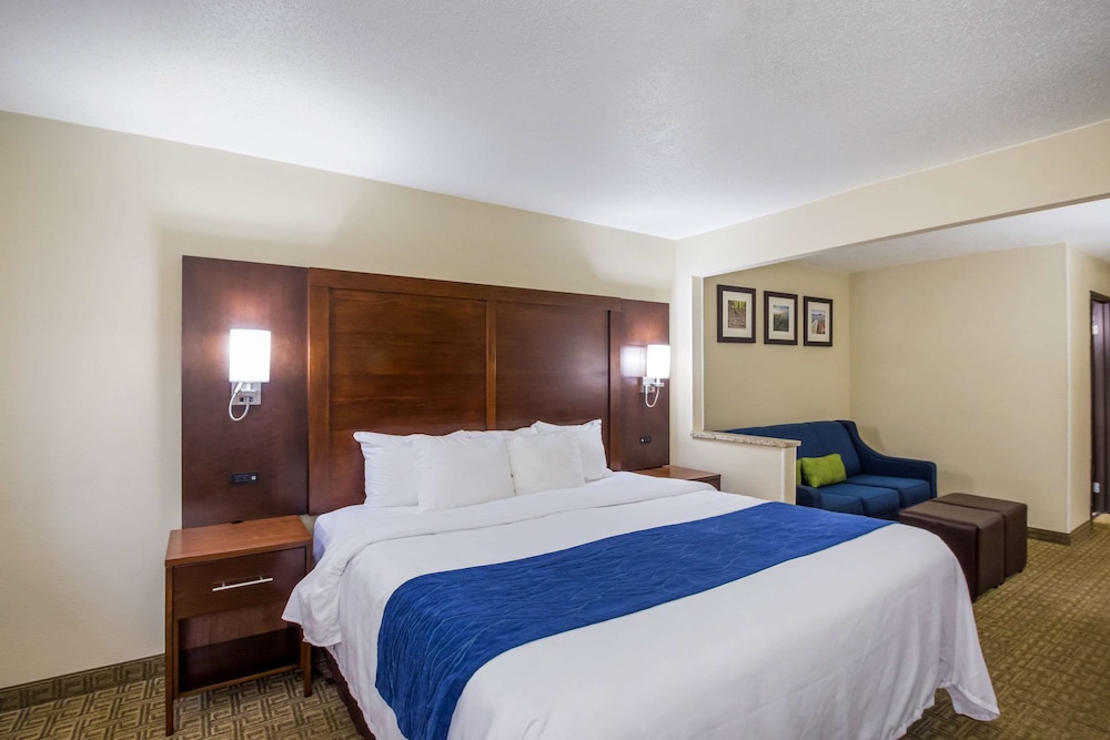 Quality Inn & Suites Green Bay Ashwaubenon - photo 13