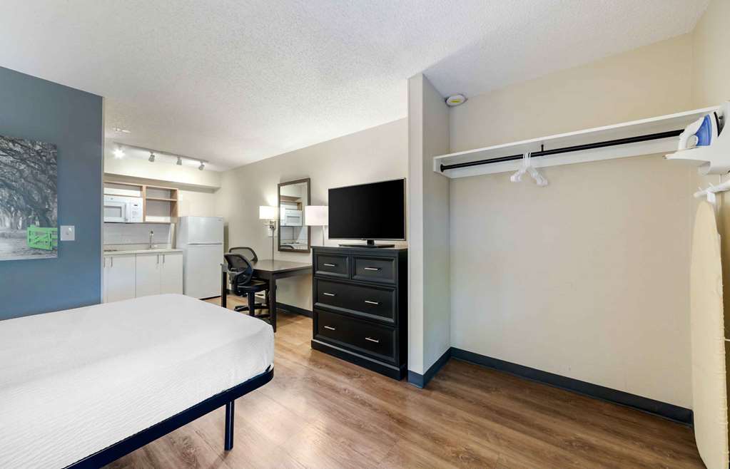 Extended Stay America Suites Miami Airport Doral - photo 16