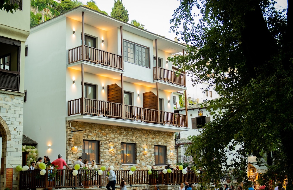 Balcon Makrinitsa - carbon neutral hotel in Volos
