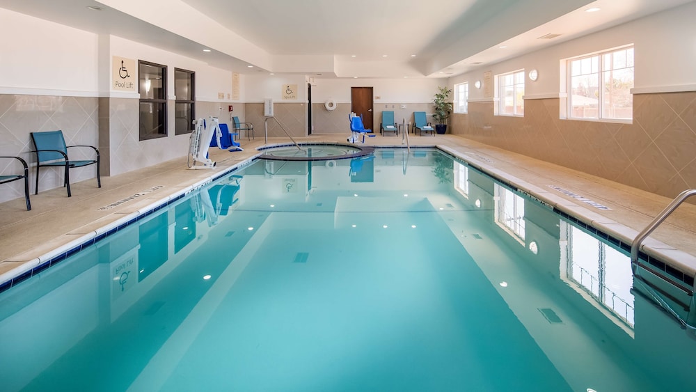 Best Western Plus Denver City Hotel and Suites - photo 13