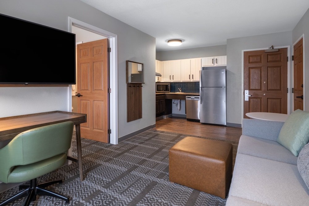 Staybridge Suites Columbus Dublin - photo 20