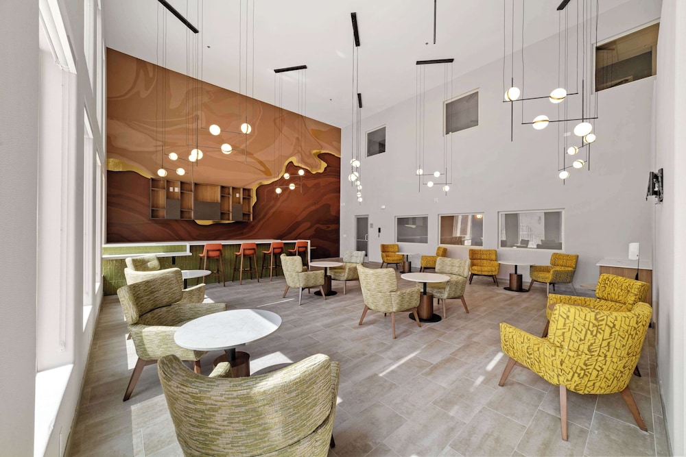 Hampton Inn & Suites by Hilton Mesquite - photo 42