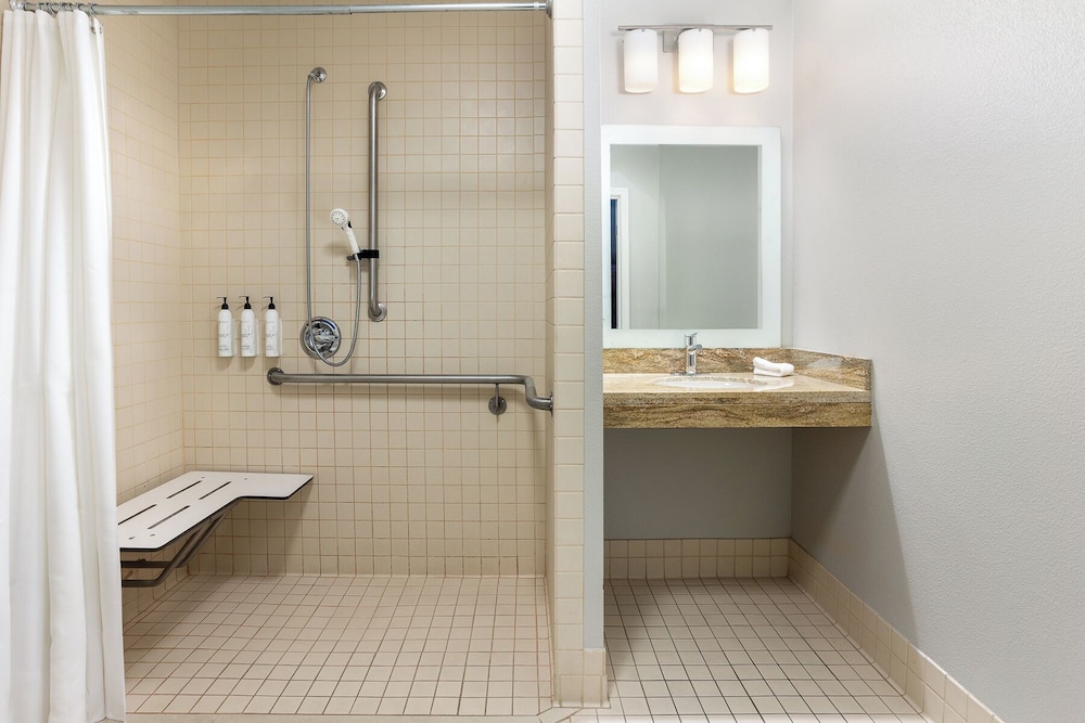 TownePlace Suites Erie - photo 23