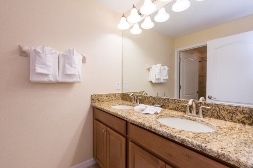 Storey Lake Resort Vacation Home - photo 16