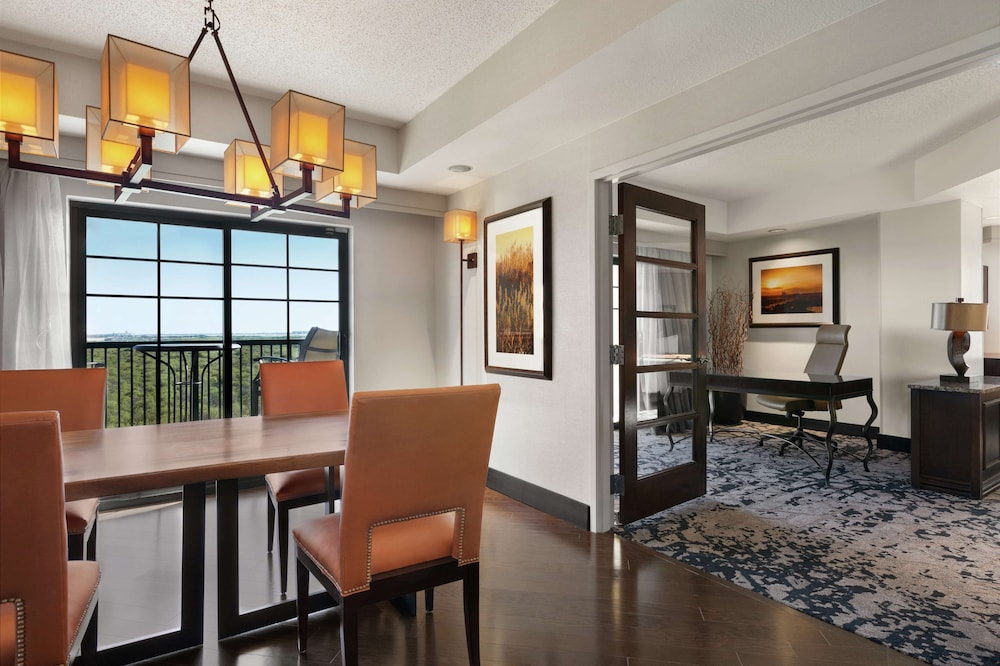Embassy Suites by Hilton Dallas DFW Airport North - photo 16