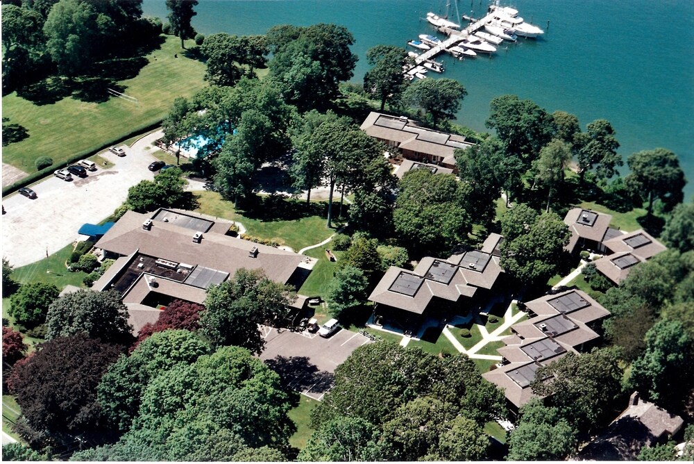 Dering Harbor Inn - photo 50