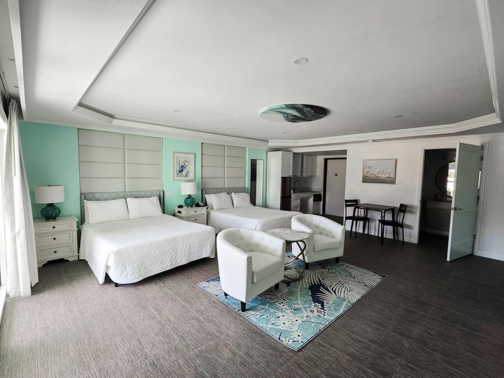 Island House Hotel - photo 15