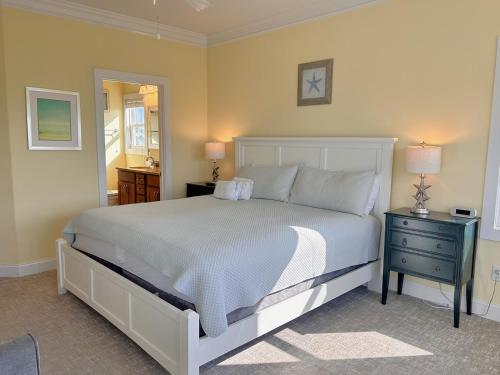 1 Coastal Escape - photo 15