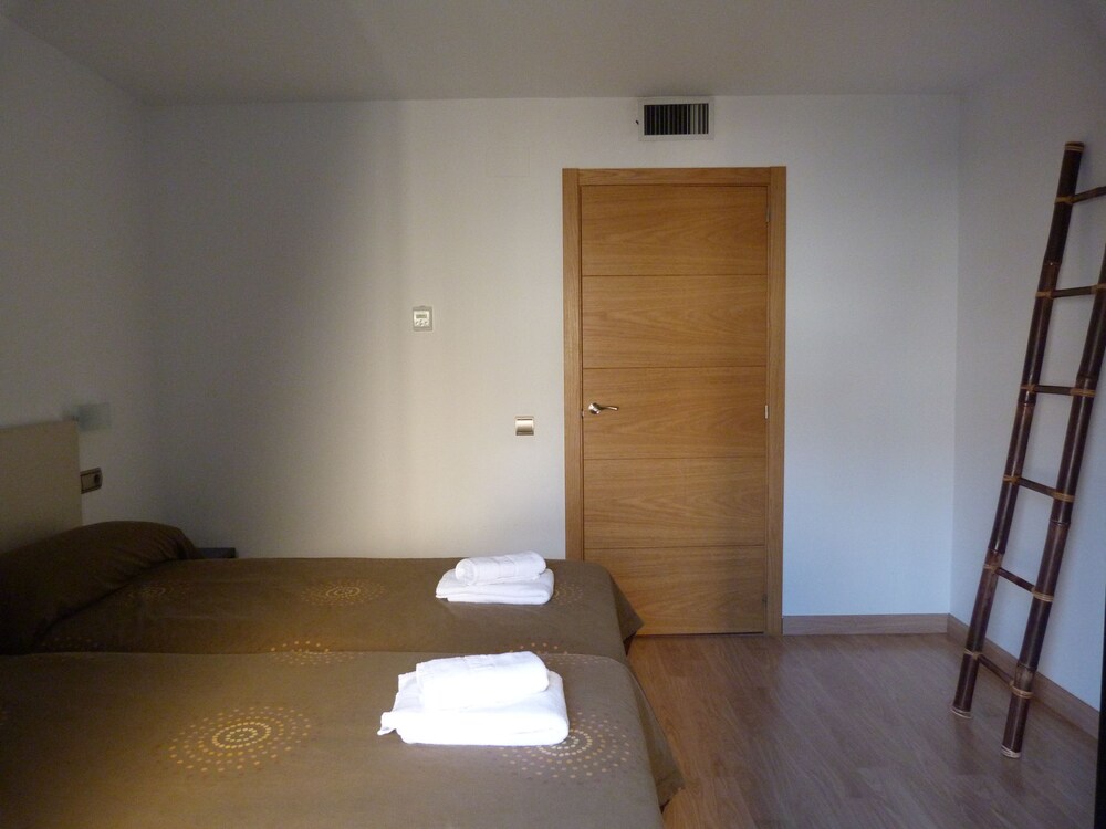 Apartamentos Puerta de Ordesa — Laspuna — photo 5