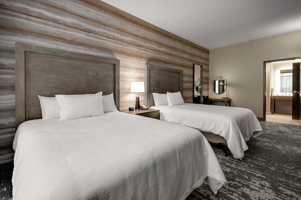 Embassy Suites by Hilton Jonesboro Red Wolf Convention Center - photo 12