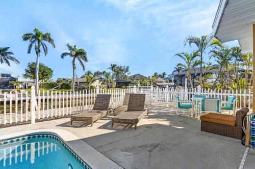 5535 Casa de Lujo Heated Pool with Water Views home — 4-Star Luxury Hotel in Fort Myers Beach, United States