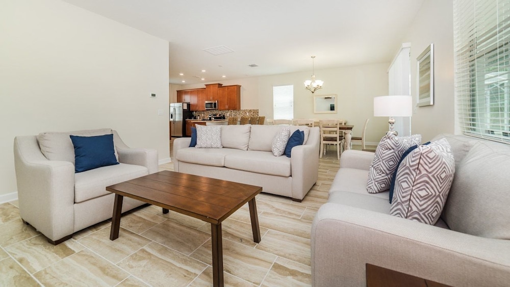 Grhmvd1554 Champions Gate Resort 5 Bed 4 Baths House - photo 2