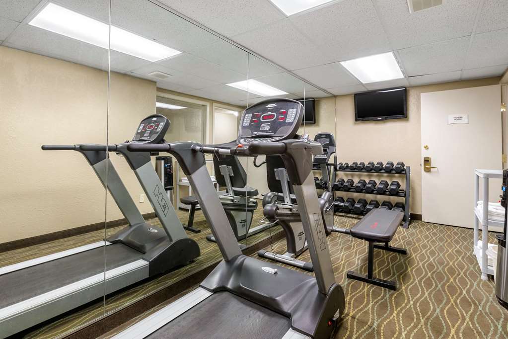 Quality Inn & Suites Des Moines Merle Hay Road - photo 36