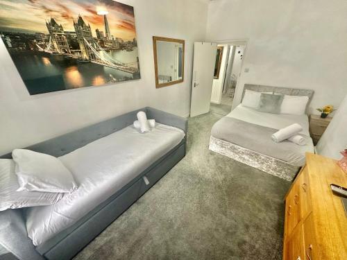 Homely Apartment in the Heart of Town Centre Sleeps 6 — 4-Star Luxury Hotel in Bournemouth, United Kingdom