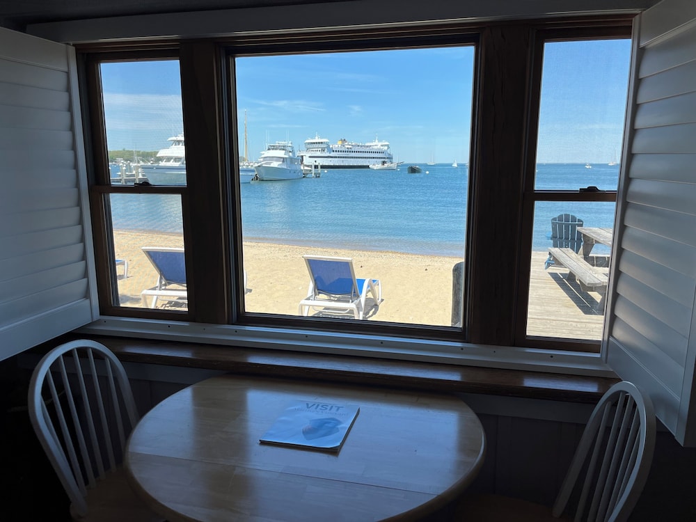 Vineyard Harbor Motel Private Beach - photo 81